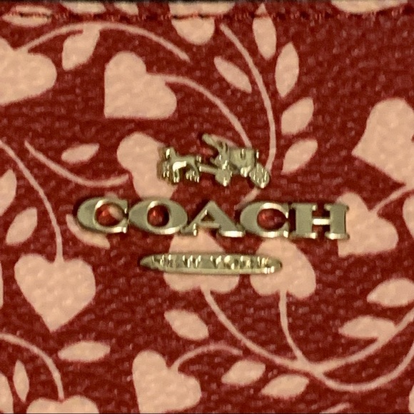 🔥NEW 100% AUTHENTIC COACH Heart Clutch/Wristlet - Picture 3 of 7
